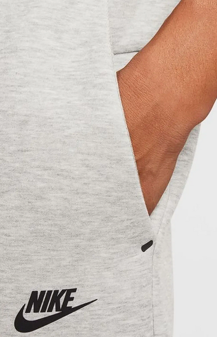 Bas Nike Tech - Gris