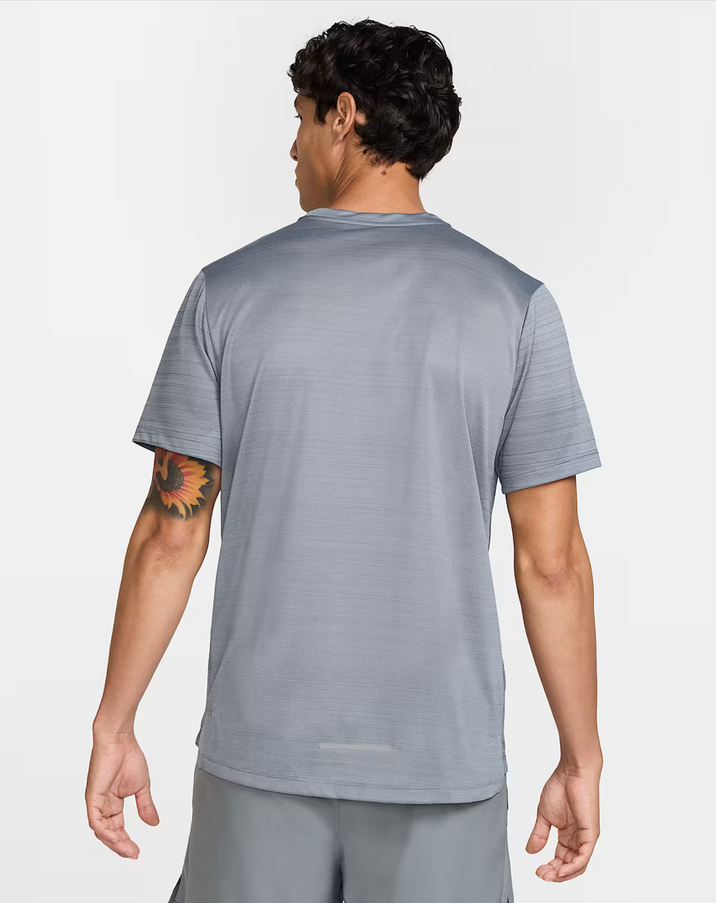 T-Shirt running Nike - Gris