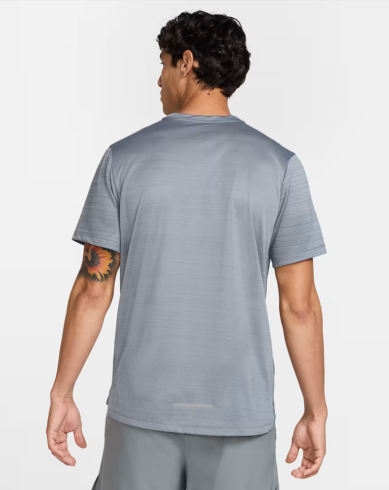 T-Shirt running Nike - Gris
