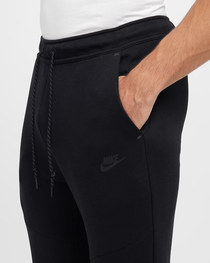 Bas Nike Tech - Noir