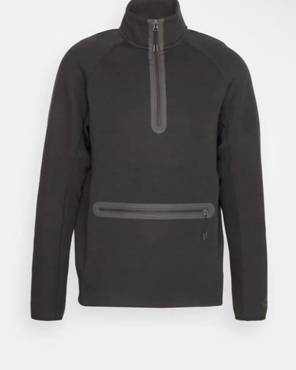 Pull Nike Tech